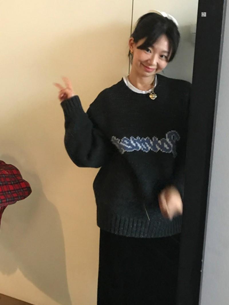 Women's Wool Knit Sweater roun - огляд і ціна Embroidery Moisturizer
