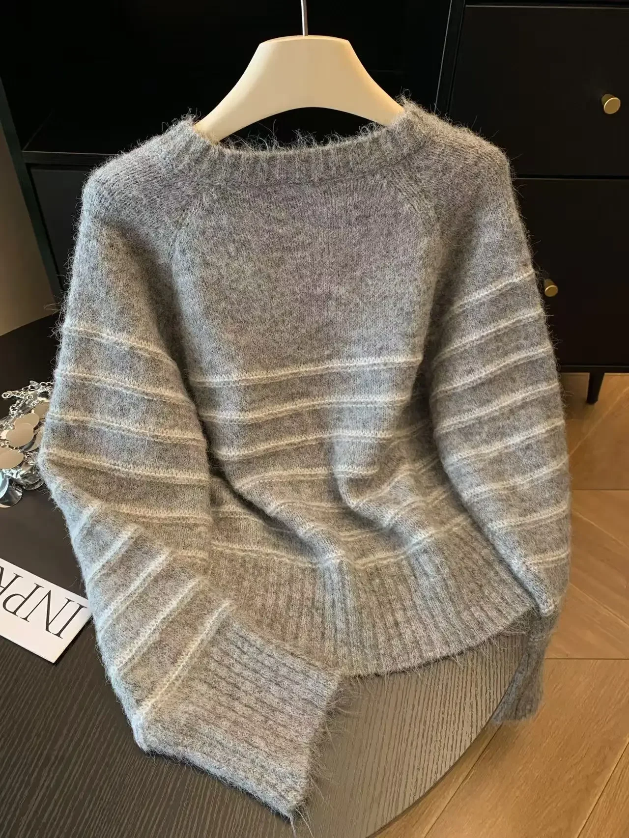 Autumn Winter Women's Striped  - огляд і ціна Embroidery Knit