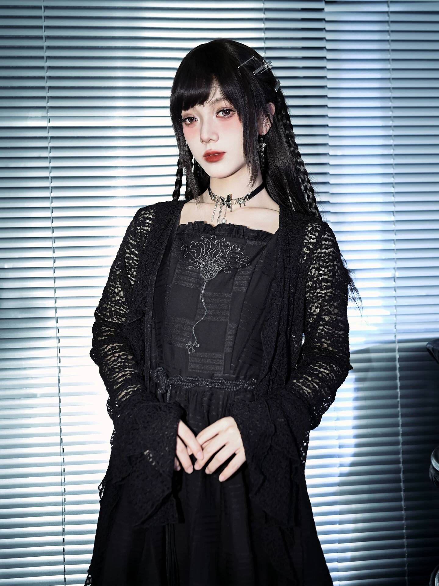 New Crinoid Embroidery Black D - огляд і ціна Embroidery Knit