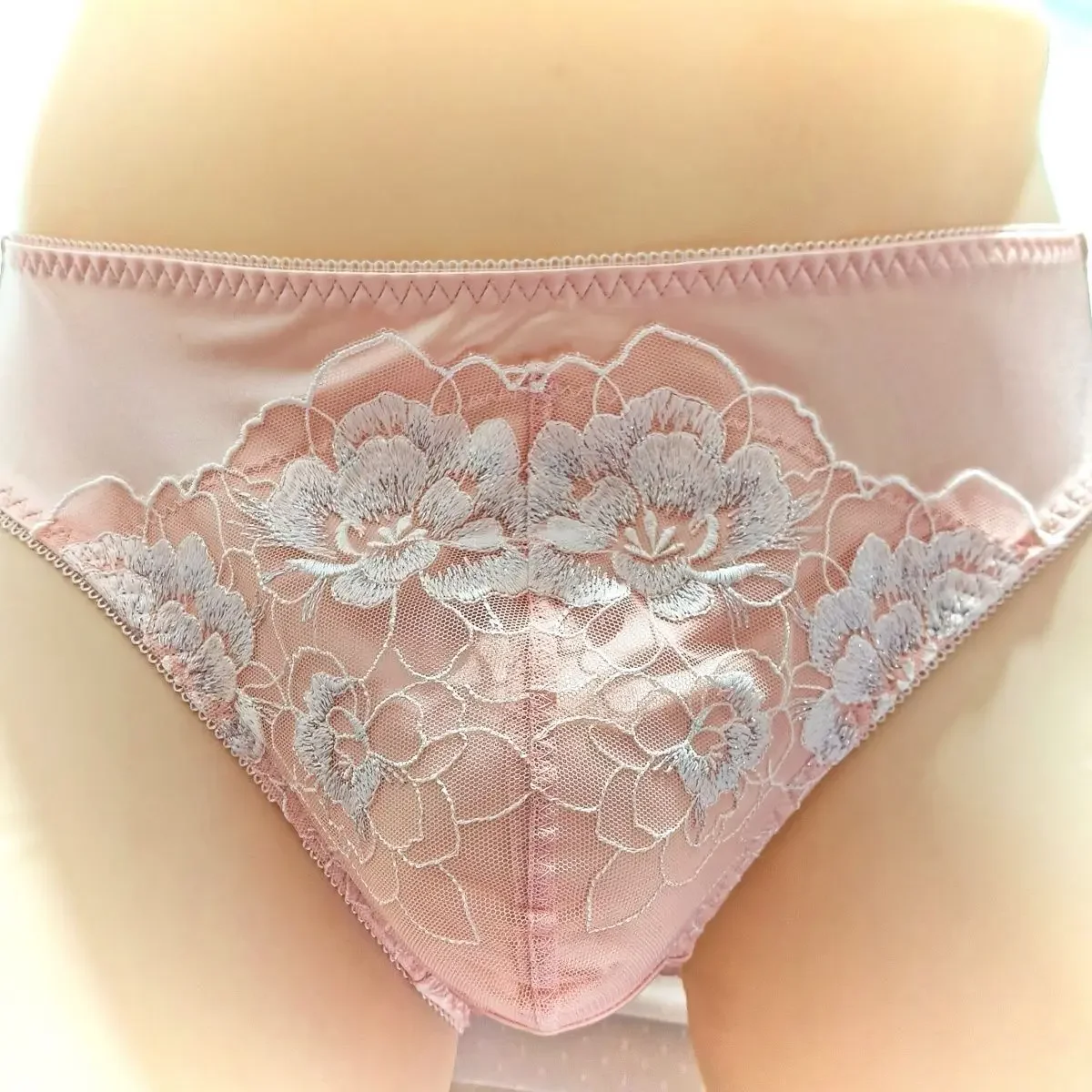 Man's Lace Embroidery Pink Bri - огляд і ціна Embroidery Knit