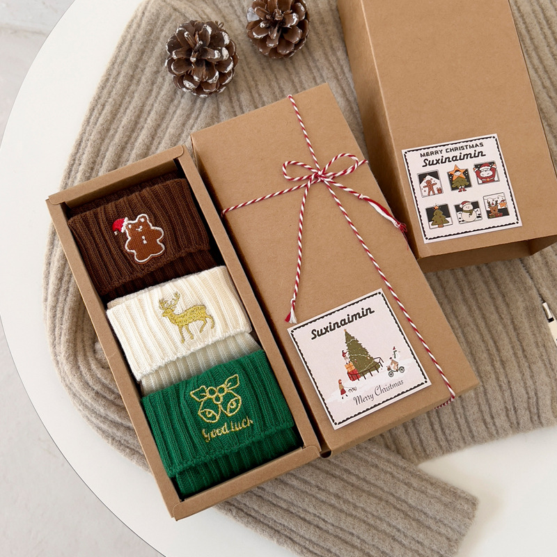 Christmas Stockings Moisture-W - огляд і ціна Embroidery Moisturizer