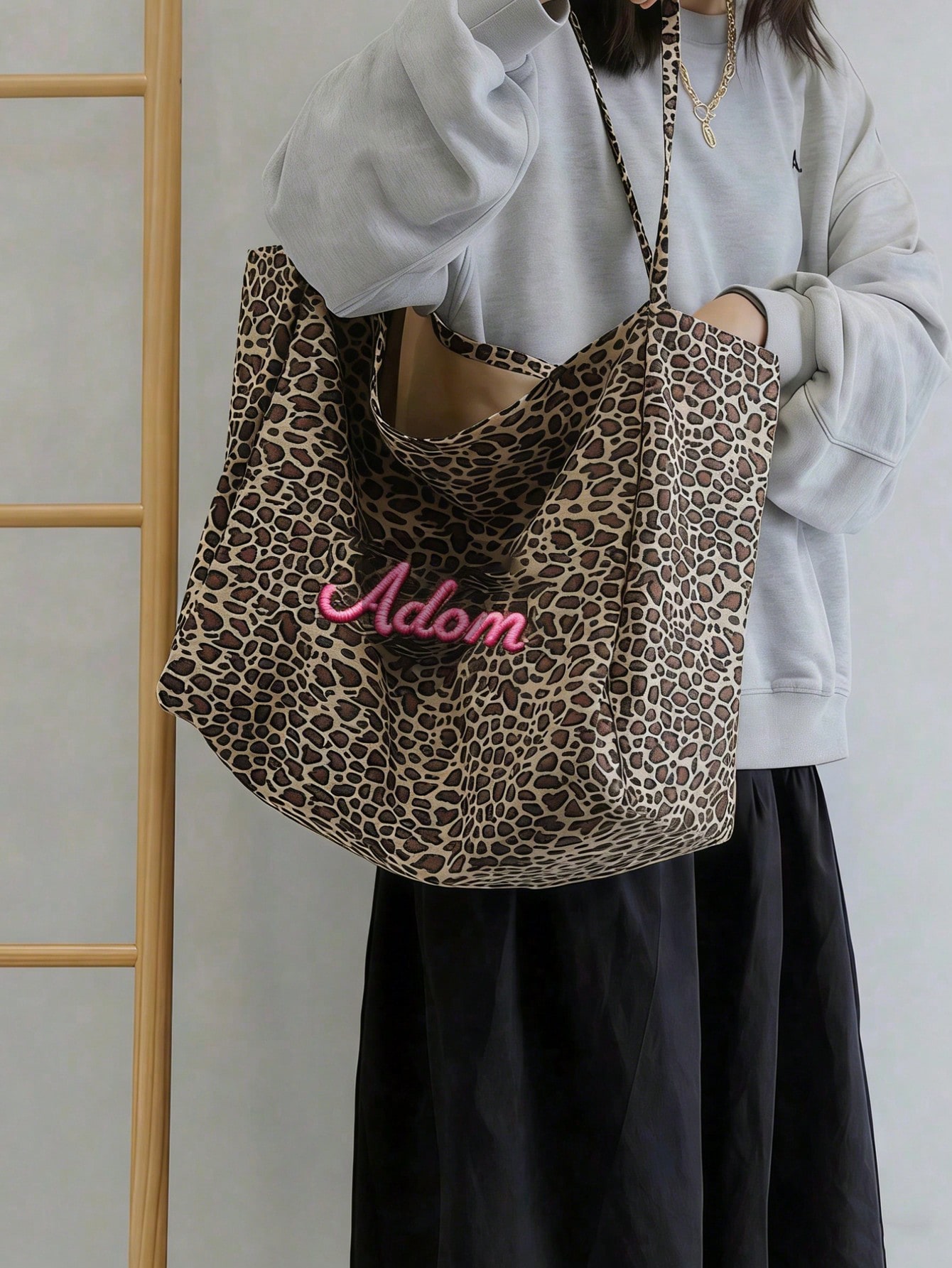 Custom Name Leopard Print Tote - огляд і ціна Embroidery Name